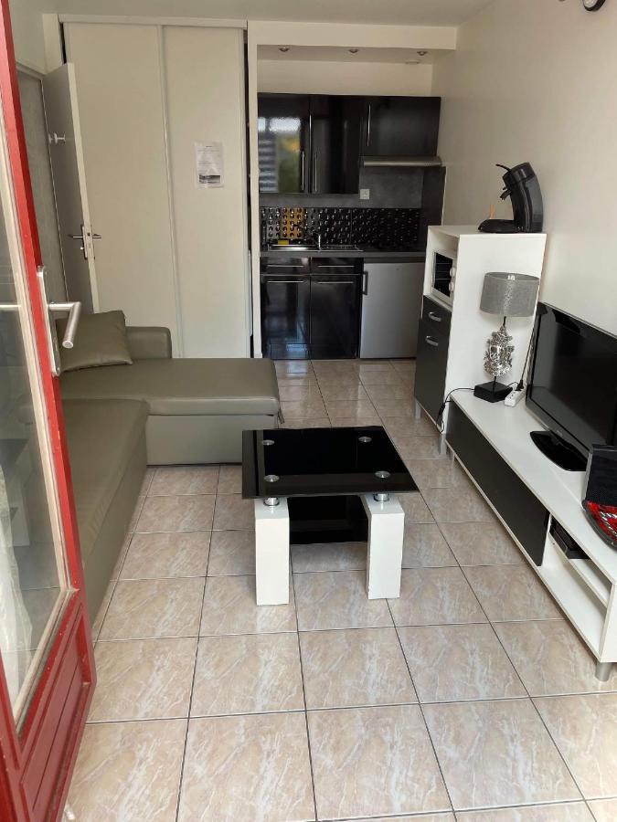 Appartement Coquet studio a 150m de la plage à Le Barcarès Extérieur photo